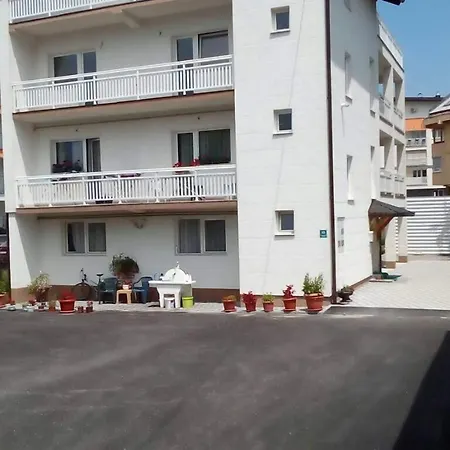 Daire Ng Natural Garden