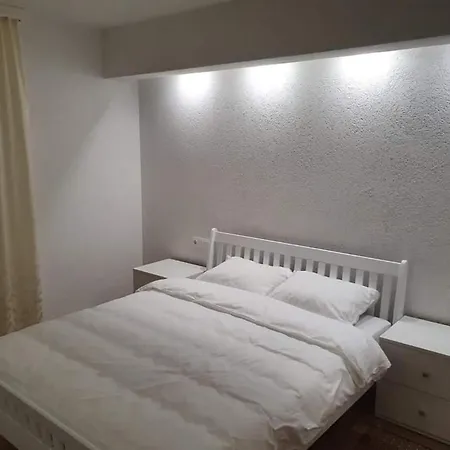 Διαμέρισμα Ng Natural Garden *