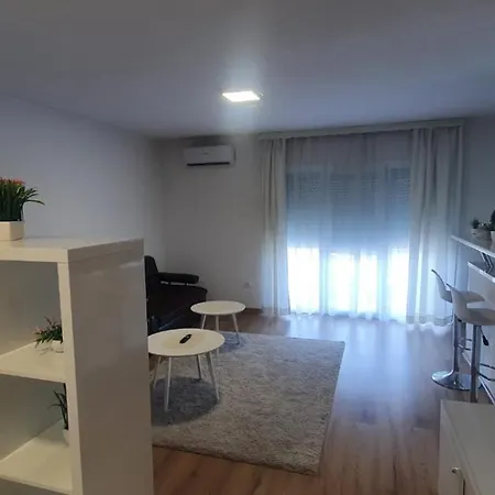 Apartment Ng Natural Garden *